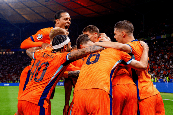 切尔西逆袭,登顶,曼城跌落前,亚博体育,亚博体育官网,亚博体育app,亚博体育下载